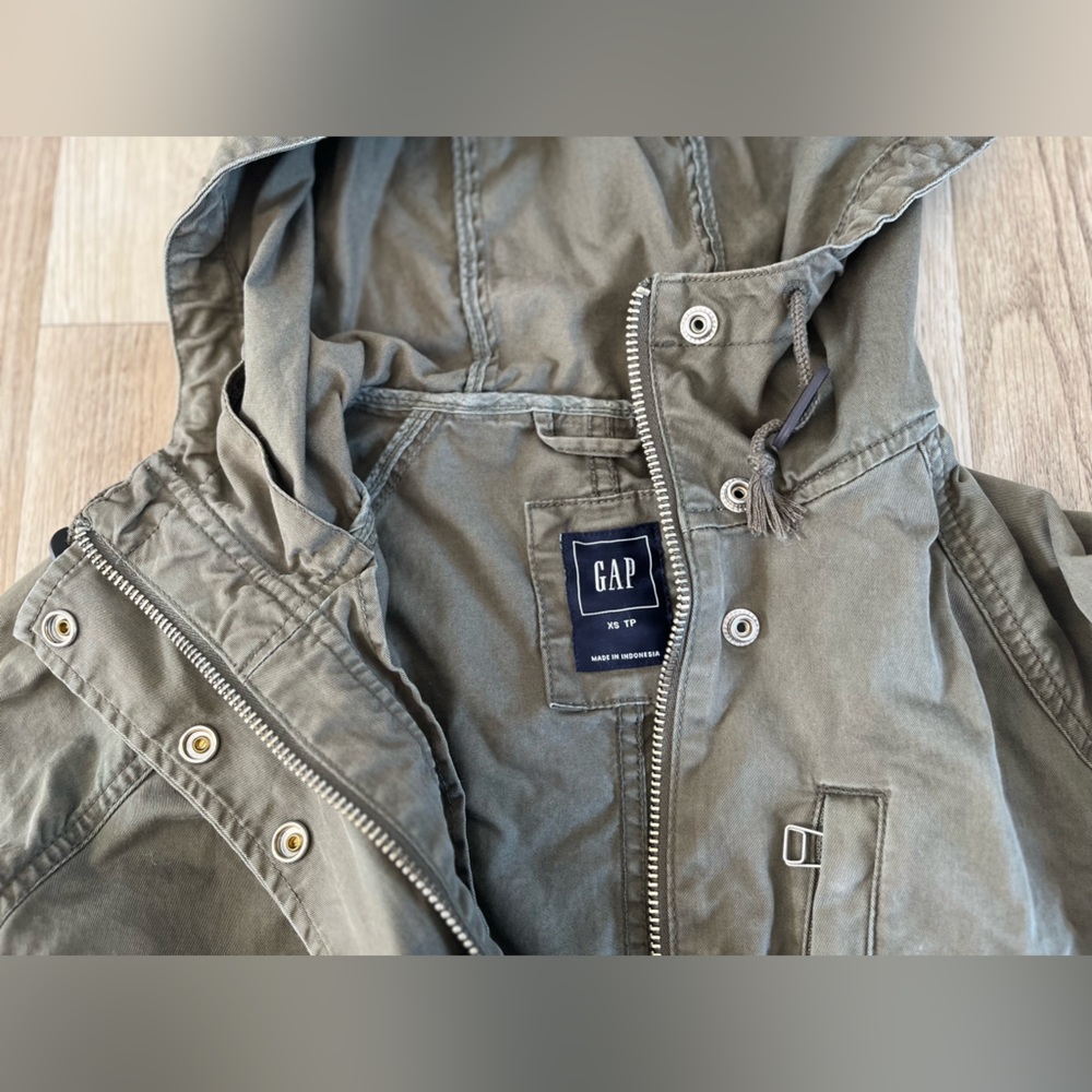 Gap spring/fall jacket - Picture 2 of 2